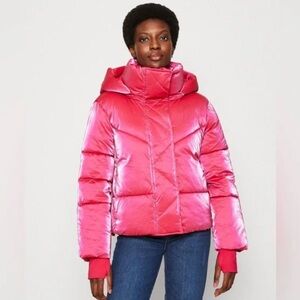 GAP Big Puff Cropped Jacket Women’s XS Neon Pink Winter Coat Bright Statement